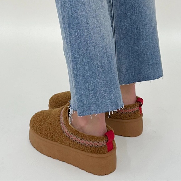 TALULAH | Teddy Tazza Platform Slides | Chestnut - Picture 2 of 6